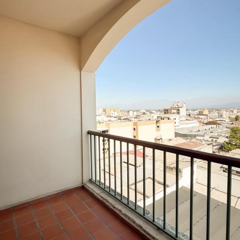 Apartment with garage, ideal for a family in Salta - Apartamento de 2 dormitorios - 13