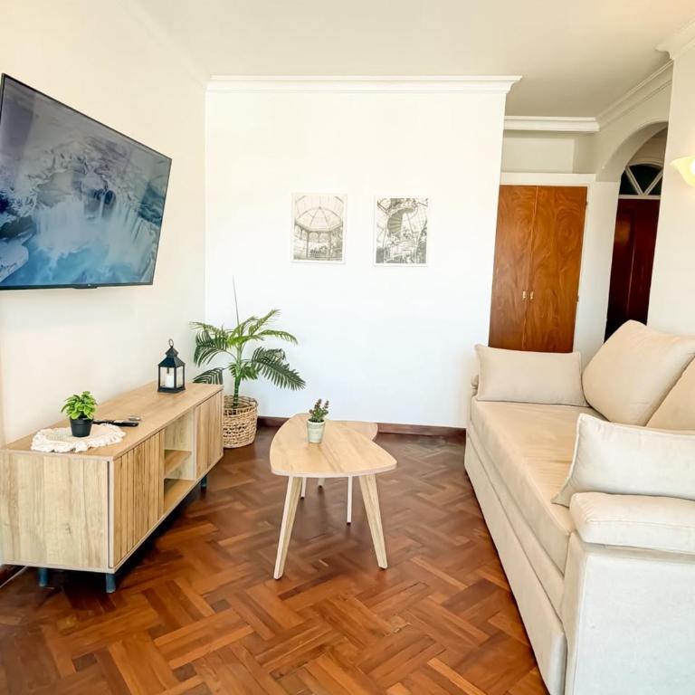Apartment with garage, ideal for a family in Salta - Apartamento de 2 dormitorios - 4