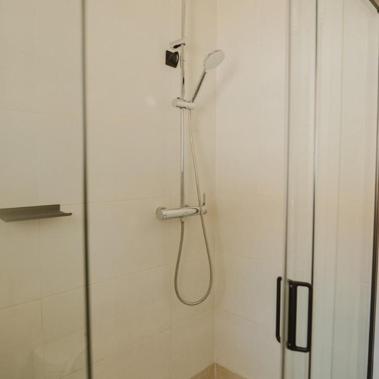 Villa Los Gallos - Three-Bedroom Home - 19