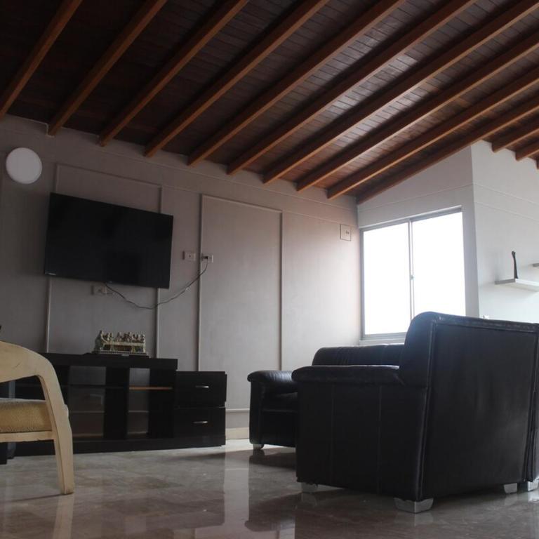 Penthouse in Medellín Jacuzzi Terrace and 360Degree View - Apartment - 85
