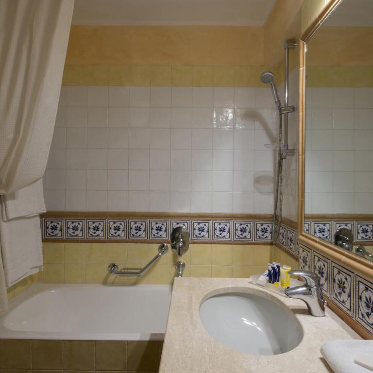 Lantana Resort Hotel&Apartments - Camera Tripla - 1