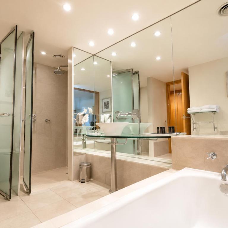 Double Tree By Hilton Buenos Aires - Apartamento de 2 dormitorios - 5