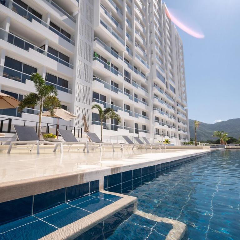 Suite con Jacuzzi y Vista Lateral al Mar - One-Bedroom Apartment - 13