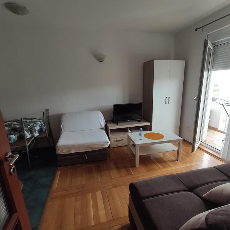 Studio Ana - Studio with Sofa Bed - 16