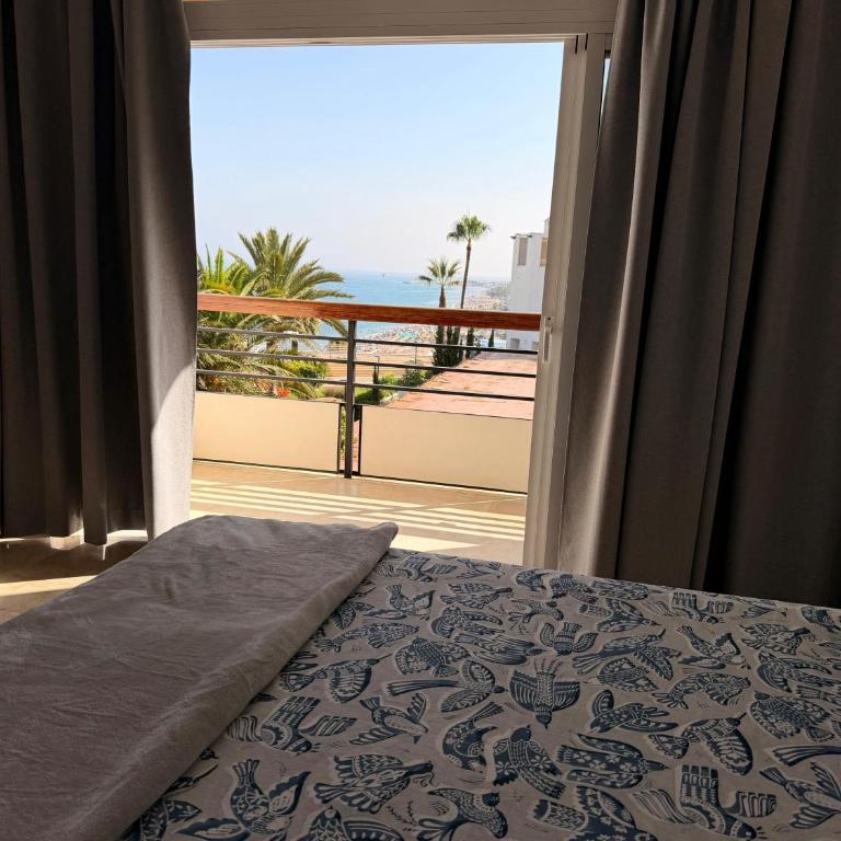 Studio MIRA MAR Castillo de Santa Clara - Apartamento Estudio con vistas al mar - 2