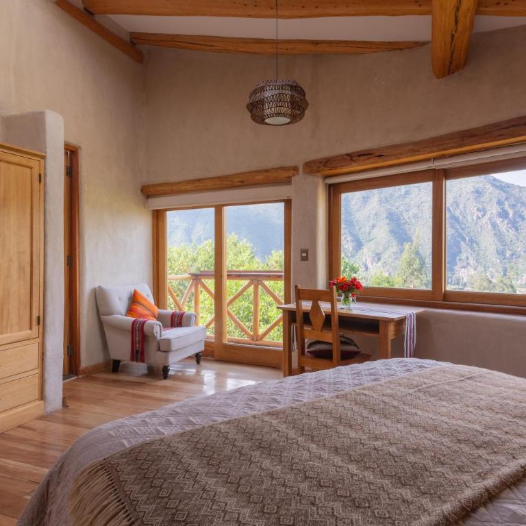 Munay Sonqo Retreat & Yoga Center - Deluxe One-Bedroom Apartment with Garden View - 2