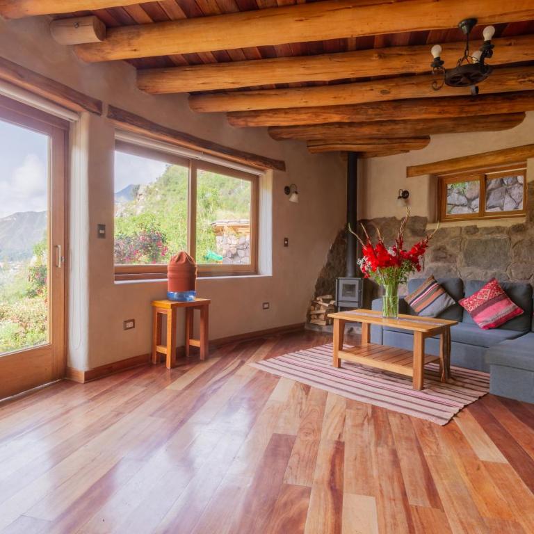 Munay Sonqo Retreat & Yoga Center - Deluxe One-Bedroom Apartment with Garden View - 4