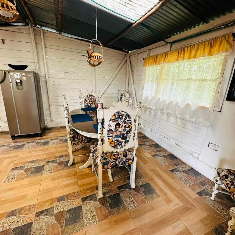 Hermoso Alojamiento en Tena Cundinamarca - Casa de 4 dormitorios - 19
