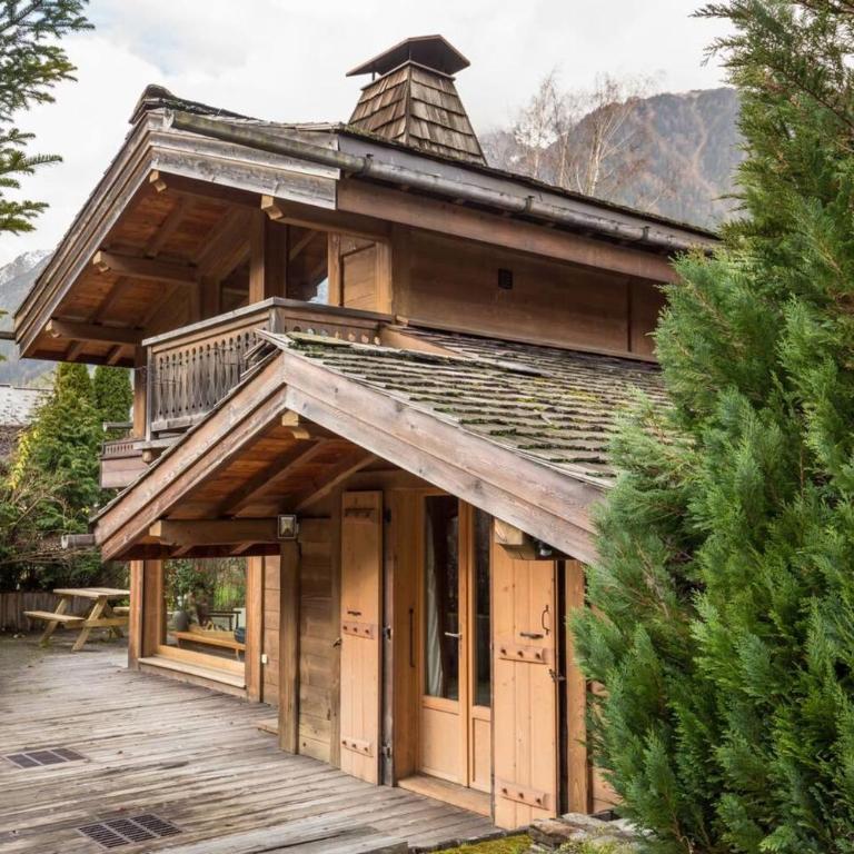 Authentic Chalet in Chamonix-Mont-Blanc - Chalet - 11