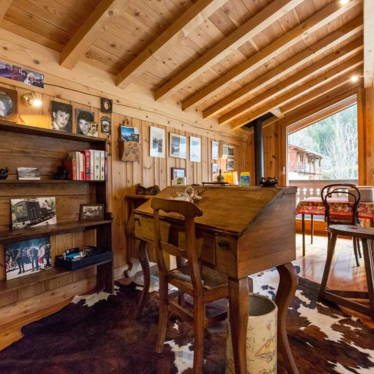 Authentic Chalet in Chamonix-Mont-Blanc - Chalet - 14