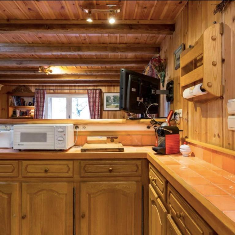 Authentic Chalet in Chamonix-Mont-Blanc - Chalet - 17