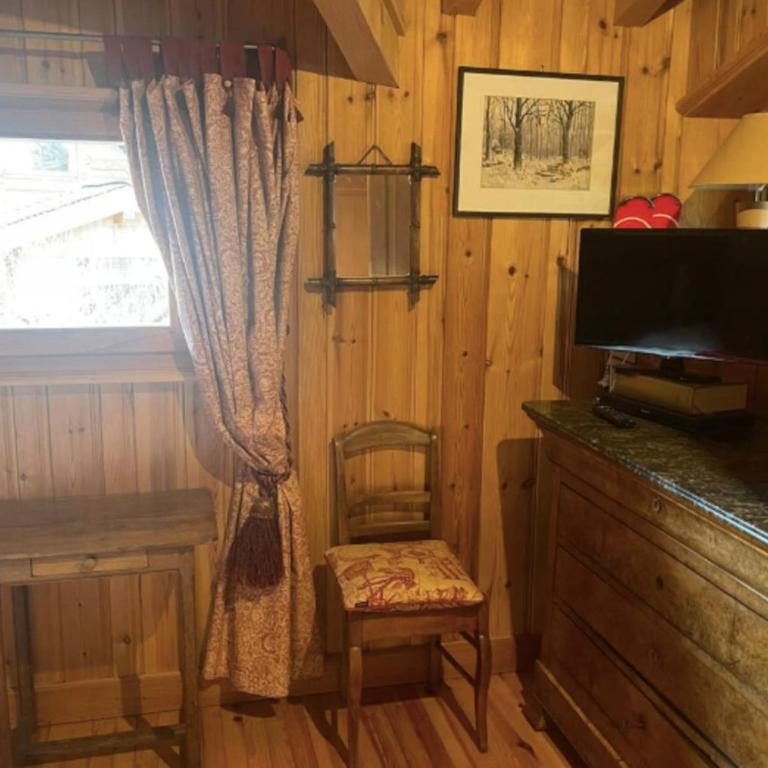 Authentic Chalet in Chamonix-Mont-Blanc - Chalet - 18