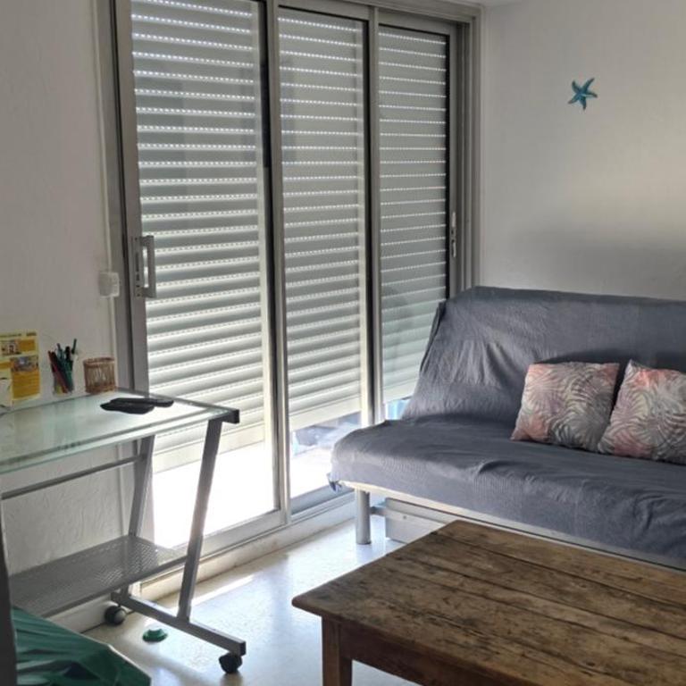 Immense toit terasse et son studio 23m2 - Appartement 1 Chambre - 10
