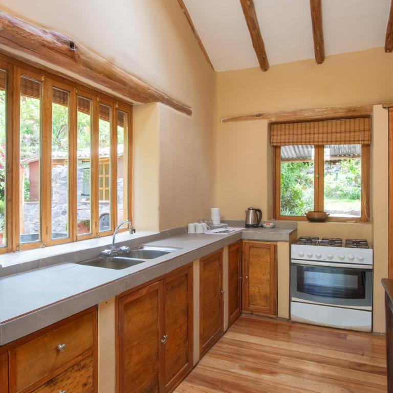 Munay Sonqo Retreat & Yoga Center - Deluxe Room - 2