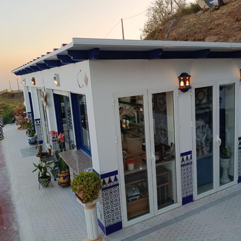 Chalet, breathtaking sea view with large jacuzzi - Casa de 3 dormitorios - 84