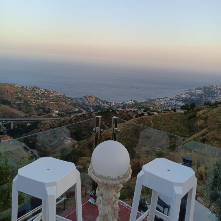 Chalet, breathtaking sea view with large jacuzzi - Casa de 3 dormitorios - 88