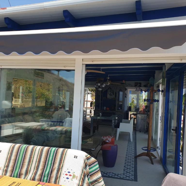 Chalet, breathtaking sea view with large jacuzzi - Casa de 3 dormitorios - 96