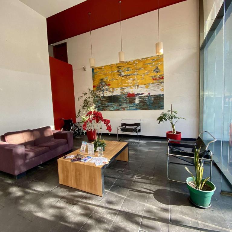 Modern Urban Loft - City Views - Loft - 16