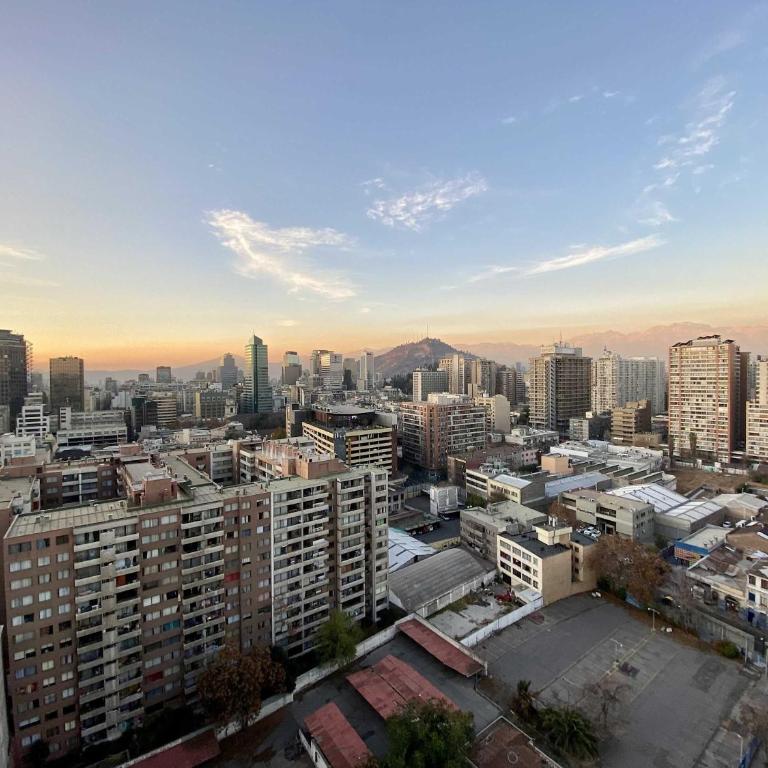Modern Urban Loft - City Views - Loft - 35
