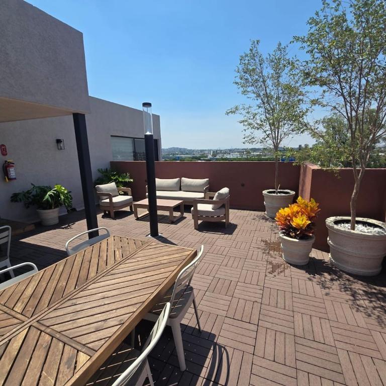 Apartment in the Heart of Tlaquepaque with Pool 6 persons - Apartment mit 3 Schlafzimmern - 63