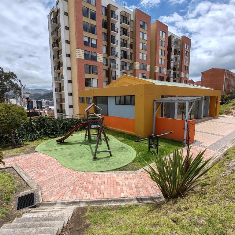 Panorama Tunja, 3 habitaciones, balcones, parqueadero y WiFi 400 Mbps - Apartamento de 3 dormitorios con balcón - 19