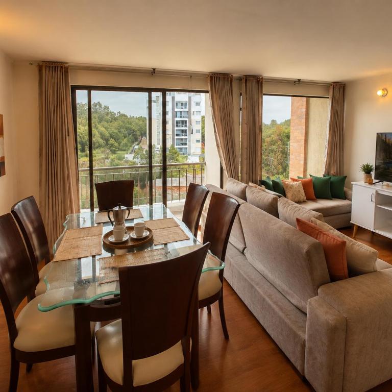 Panorama Tunja, 3 habitaciones, balcones, parqueadero y WiFi 400 Mbps - Apartamento de 3 dormitorios con balcón - 1