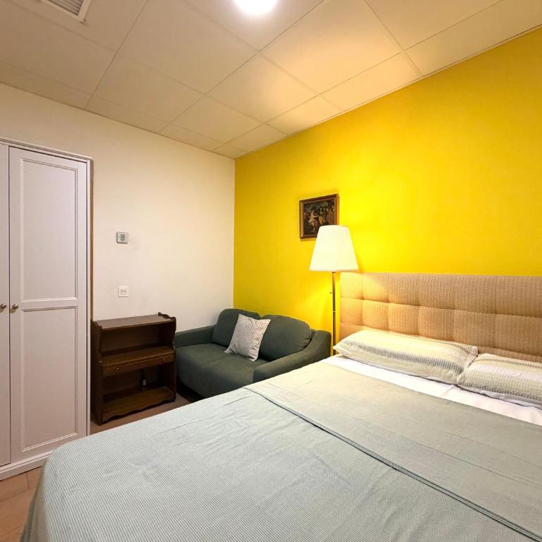 Mirador 2 del Mercado Central - habitacion con baño privado en el centro de la Ciudad Vella - Gemischter Schlafsaal - 2