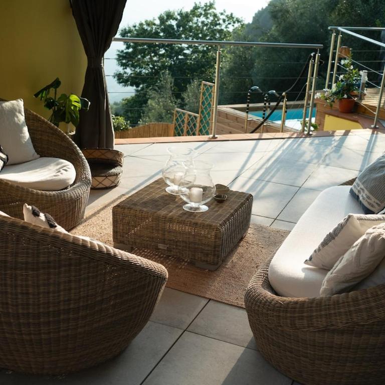 Villa tra gli ulivi - piscina e relax con vista sul mare - Villa - 42