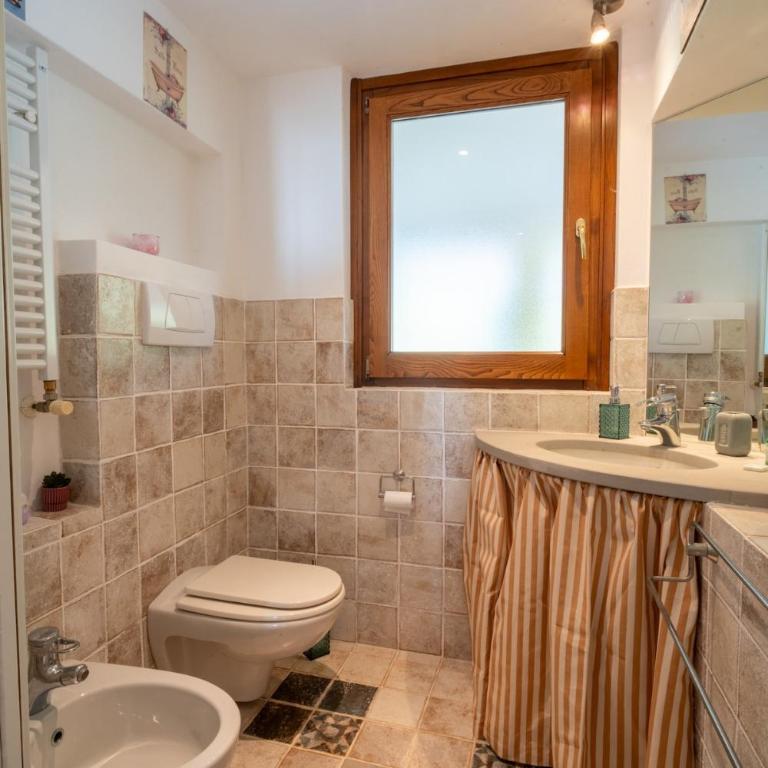 Villa tra gli ulivi - piscina e relax con vista sul mare - Villa - 27