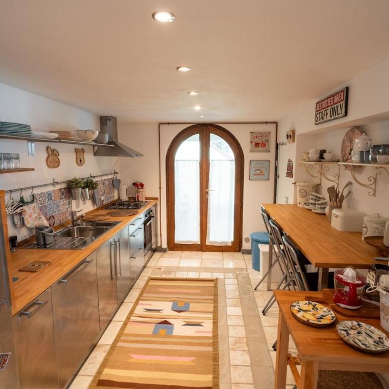 Villa tra gli ulivi - piscina e relax con vista sul mare - Villa - 19