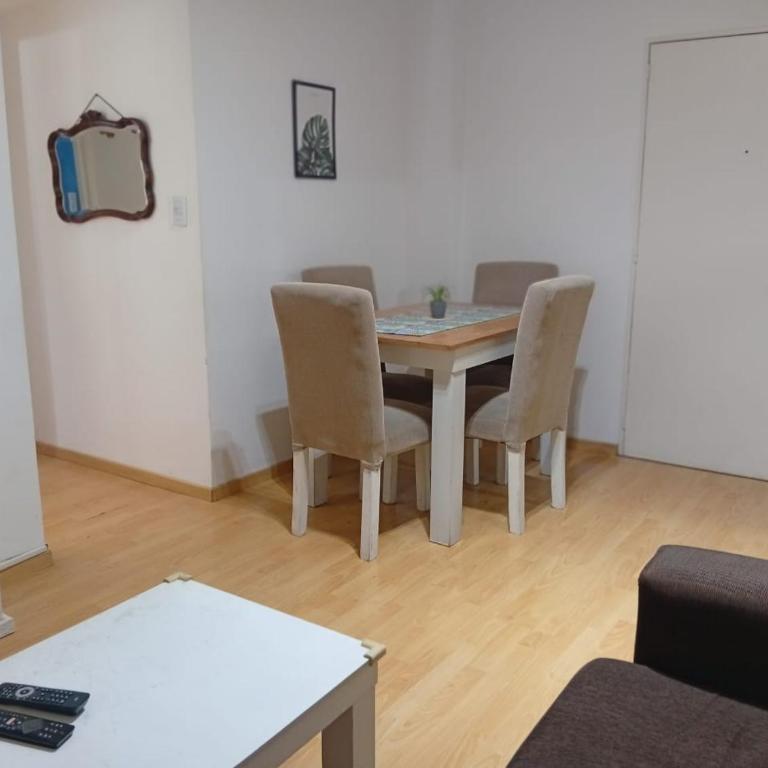 Corazón de Recoleta Balcón al Frente A pasos del Teatro Colon - Apartamento de 1 dormitorio - 4