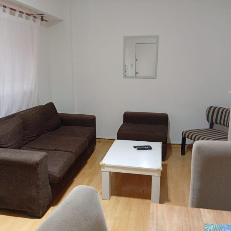 Corazón de Recoleta Balcón al Frente A pasos del Teatro Colon - Apartamento de 1 dormitorio - 1