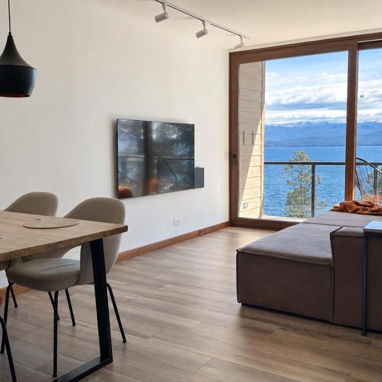 2BR apartment with lake view, heated pool, dishwasher - Two-Bedroom Apartment - 13