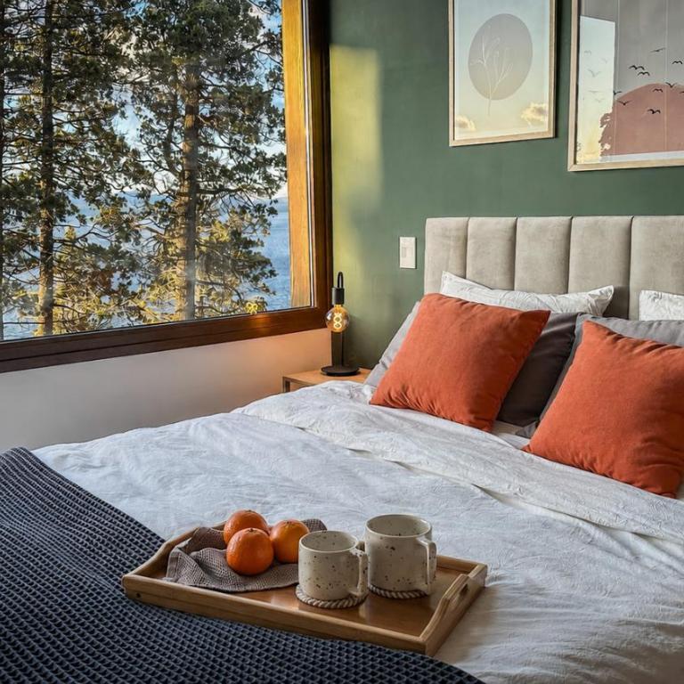 2BR apartment with lake view, heated pool, dishwasher - Two-Bedroom Apartment - 15