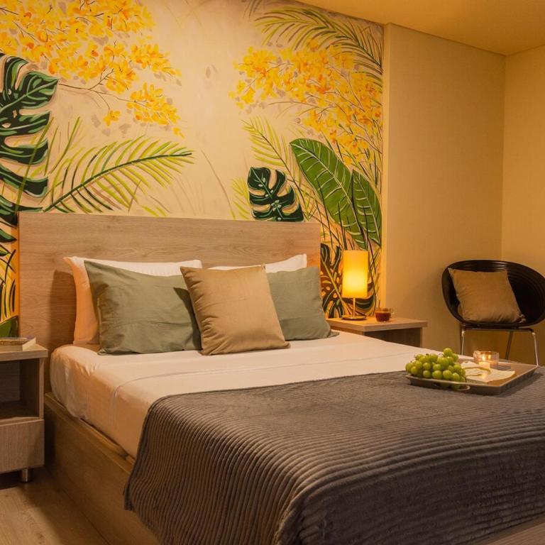 NEW! Studio El Poblado Balcony & 500 Mbps Wi-Fi - Studio Apartment - 24