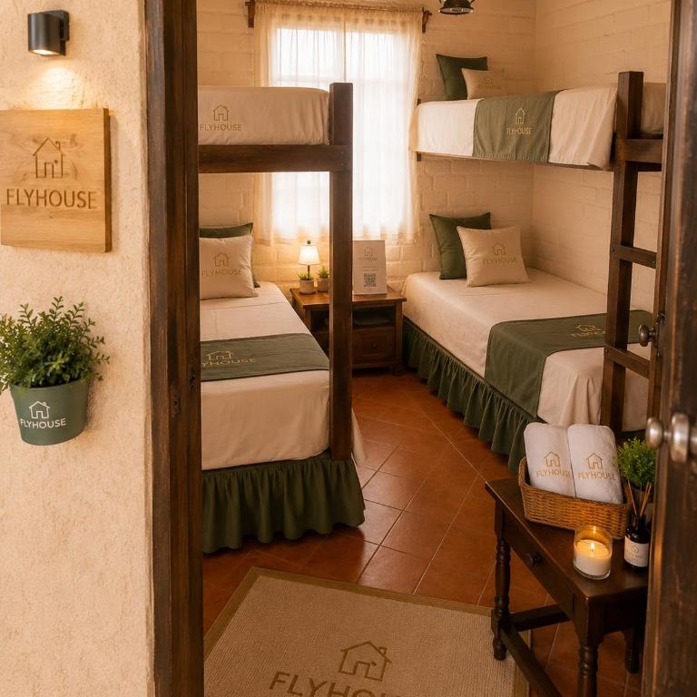 Las Terrazas Flyhouse - Three-Bedroom House - 3