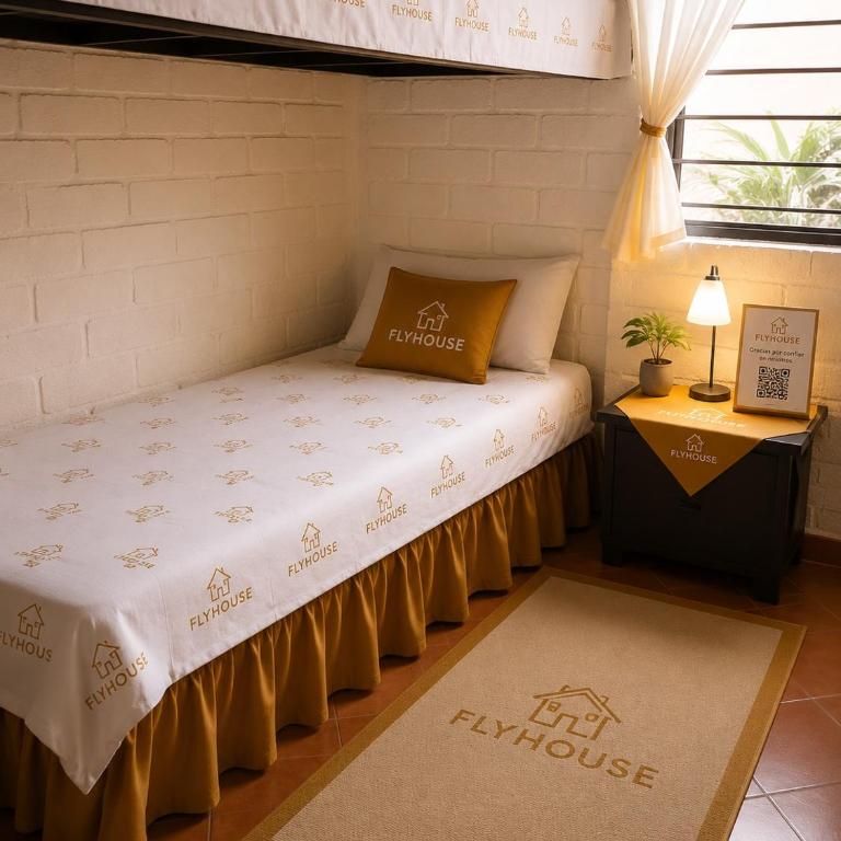 Las Terrazas Flyhouse - Three-Bedroom House - 4
