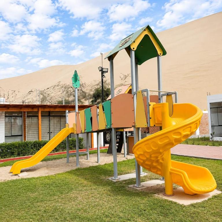 Huacachina Oasis Home Private Gated Community - Two-Bedroom House - 10