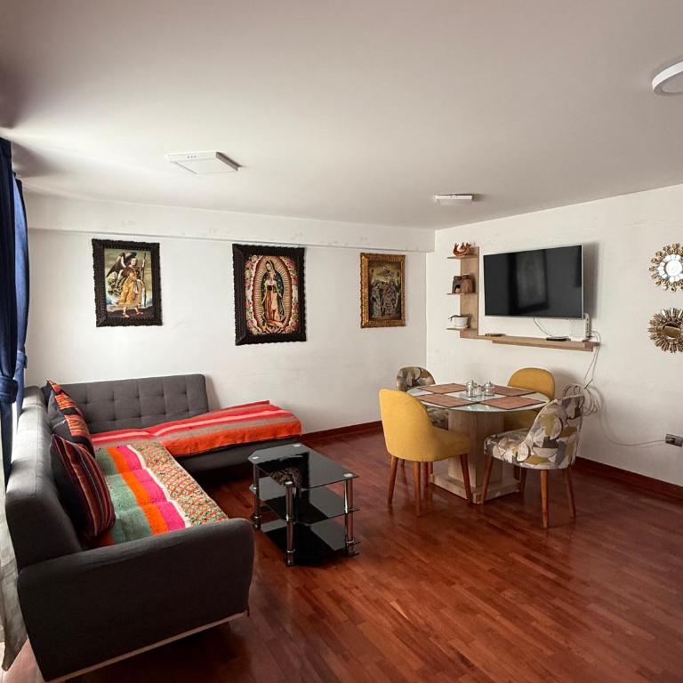 Acogedor mini depa en Residencial Aura Wanchaq Cusco - Two-Bedroom Apartment - 2