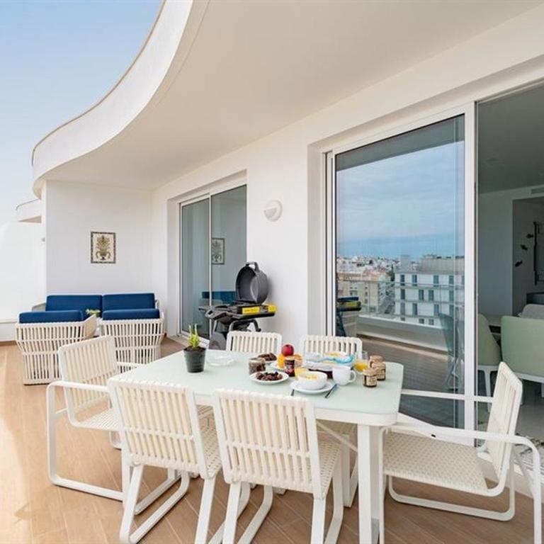 Hébergement avec vue magnifique à Roquebrune-Cap-Martin - Villa avec Piscine Privée - 12