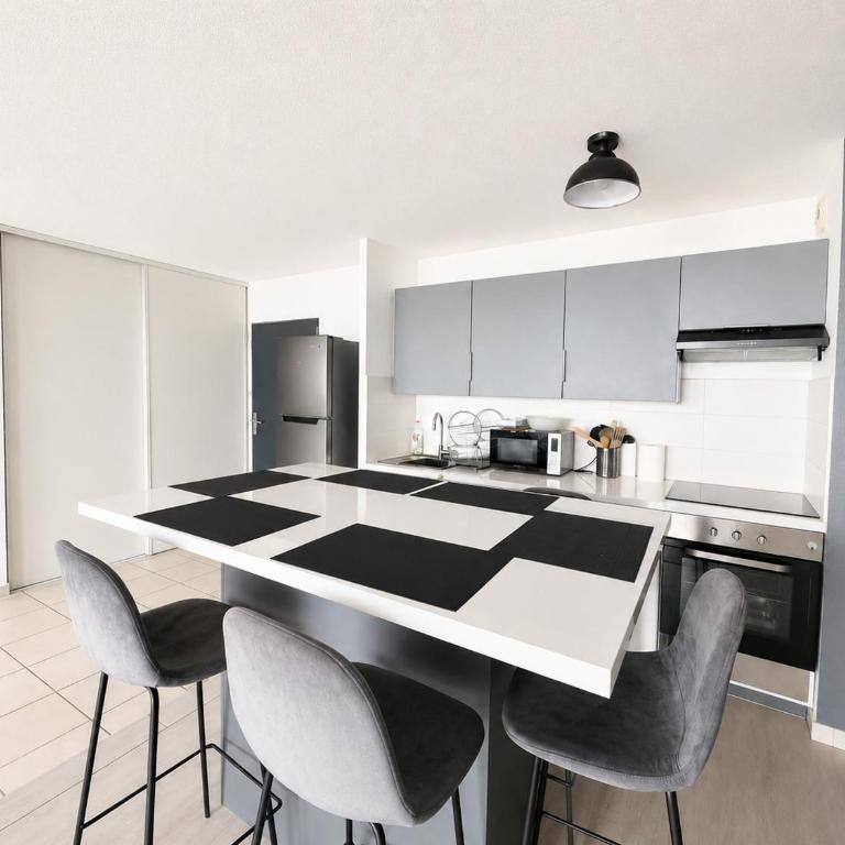 Appartement climatisé, parking - 6 pers. - FR-1-309-594 - Appartement - 3