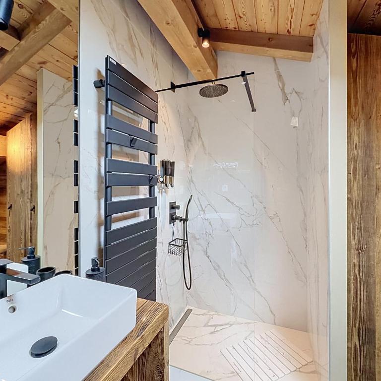 Superbe demi-chalet au cœur du village - 8 pers. - Chalet 3 Chambres - 16