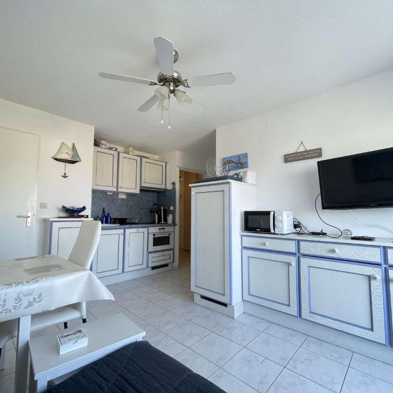 Ravissant T2 avec parking - 4 pers. - FR-1-308-217 - Appartement - 5