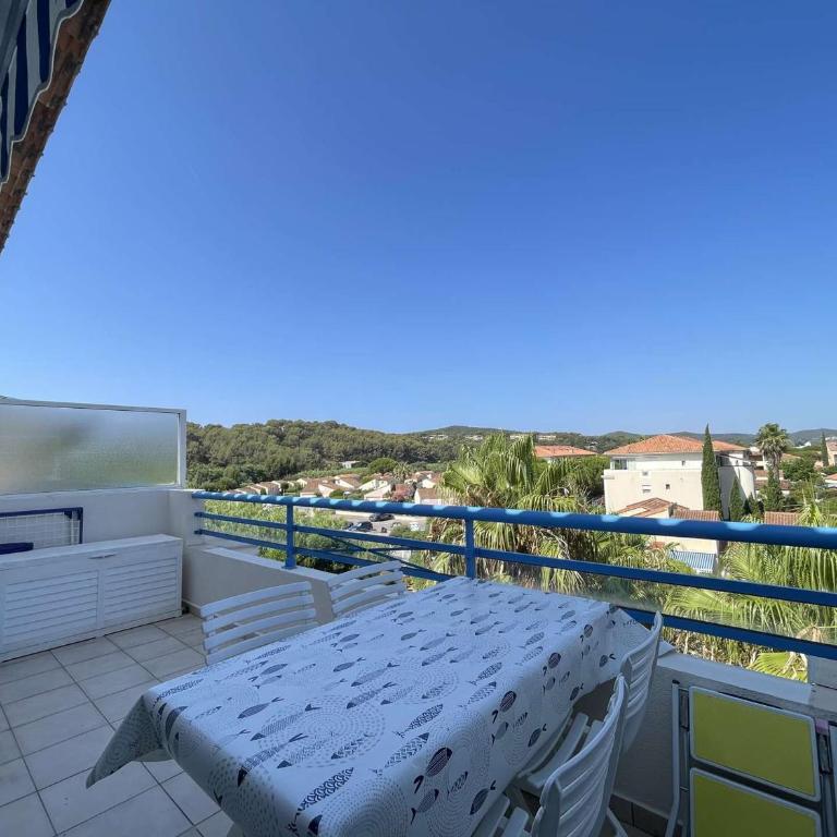 Ravissant T2 avec parking - 4 pers. - FR-1-308-217 - Appartement - 7