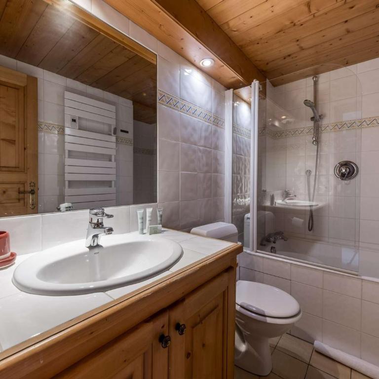 Chalet spacieux proche des pistes - 10 pers. - FR-1-631-266 - Chalet - 8