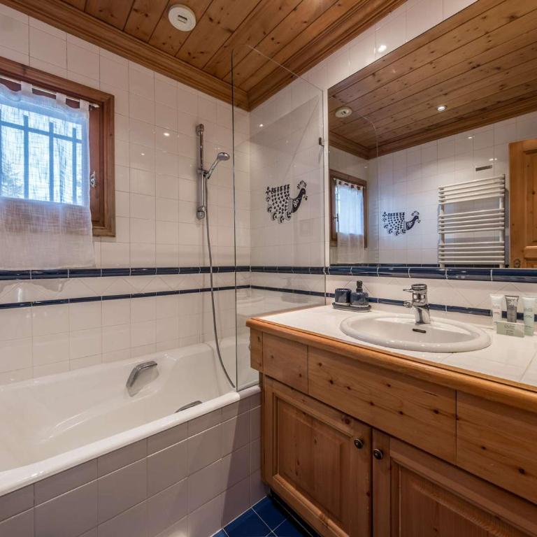 Chalet spacieux proche des pistes - 10 pers. - FR-1-631-266 - Chalet - 14