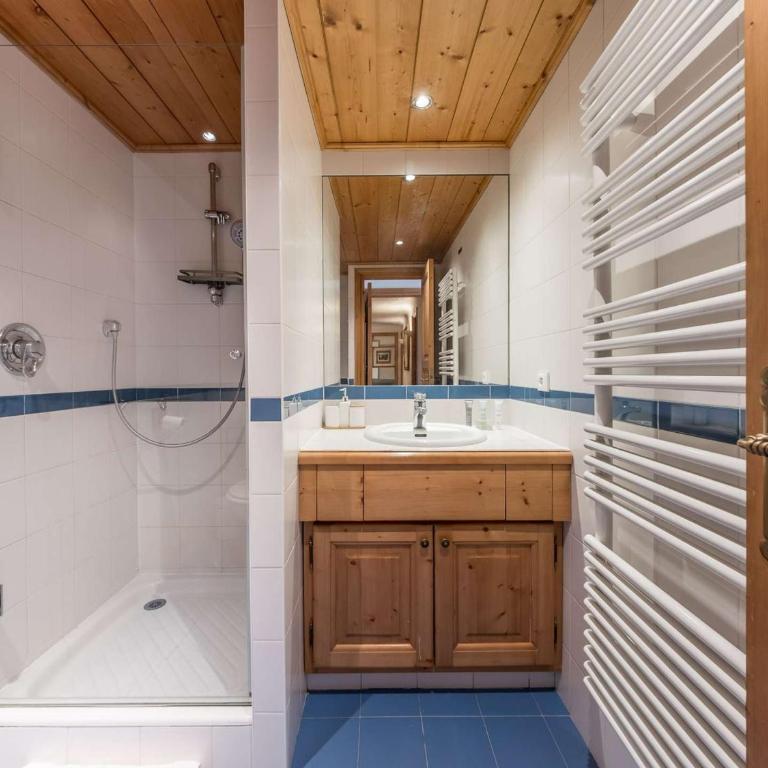 Chalet spacieux proche des pistes - 10 pers. - FR-1-631-266 - Chalet - 15