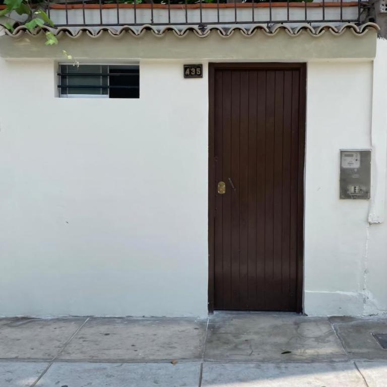Hermoso monoambiente en 1er piso, baño privado y cocina - One-Bedroom Apartment - 4