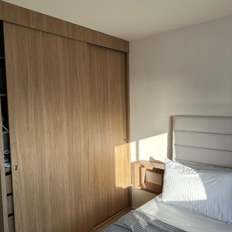 CONSTRUESCALA PM - Torre 811 - Three-Bedroom Deluxe Apartment - 34