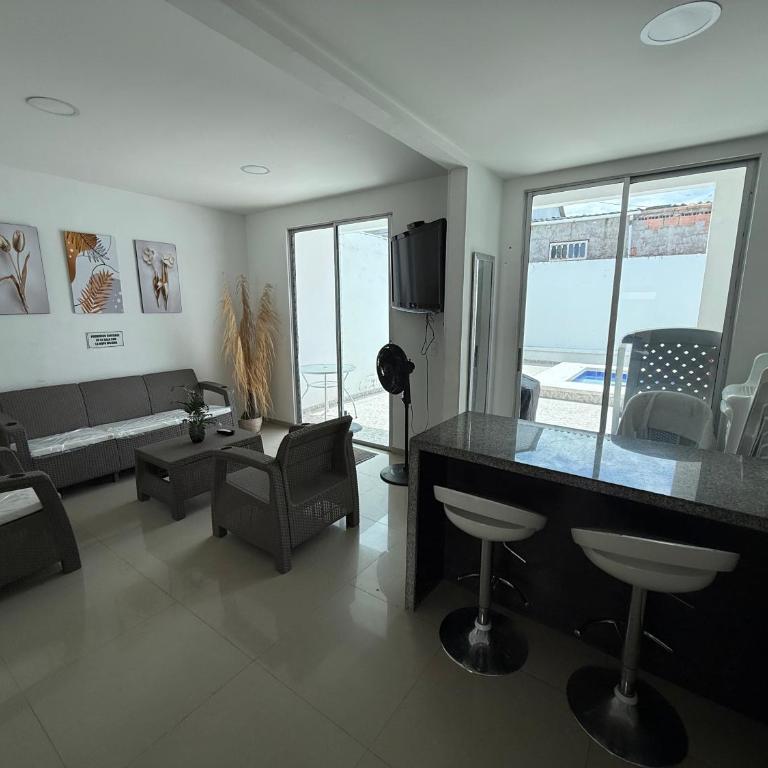 Casa con Jacuzzi Vía El Peñon Girardot - Three-Bedroom Villa - 29